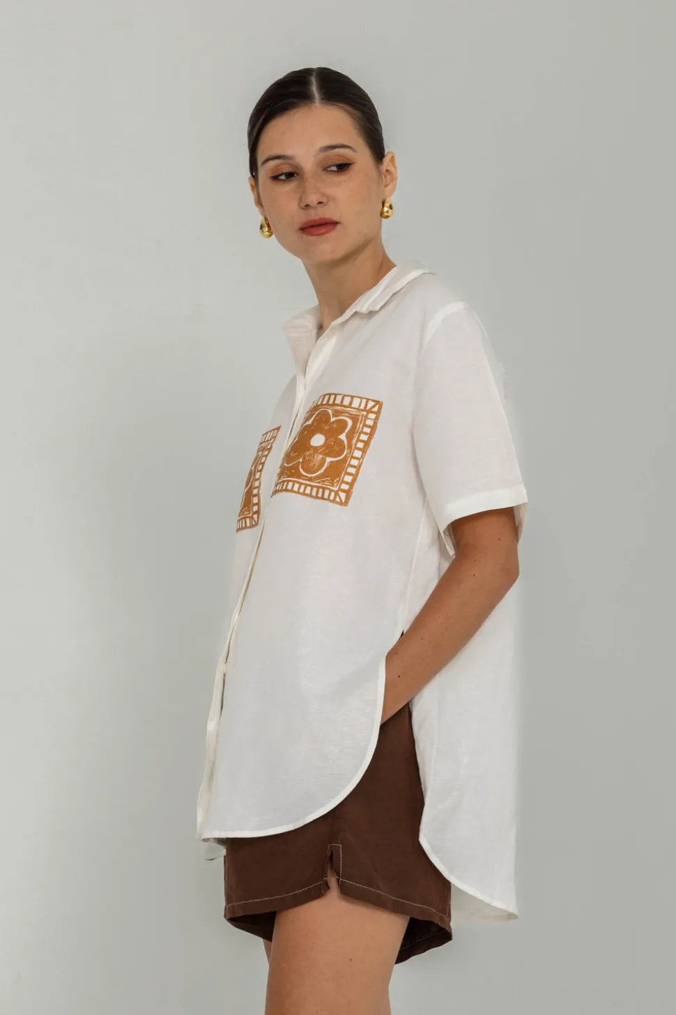 Felix Shirt - Ivory with Chocolate Peppa Hart Flower
