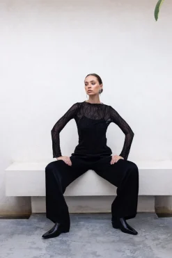 Gigi Top - Black Vines