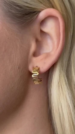 GIMME - Leigh Wavy Gold Hoops