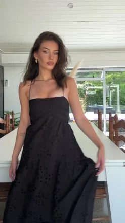 Love Me Like You Say Dress - Black