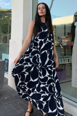 S25/50663 Finally Here Dress - Blue/White Floral Print